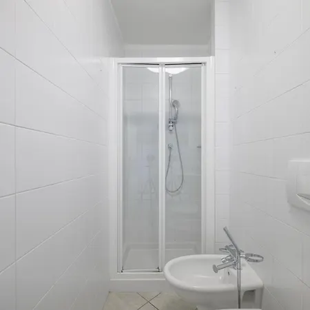 Les Miradors, De 2 En Rdc, Jardin Privatif, Piscine, Vue Et Parking *